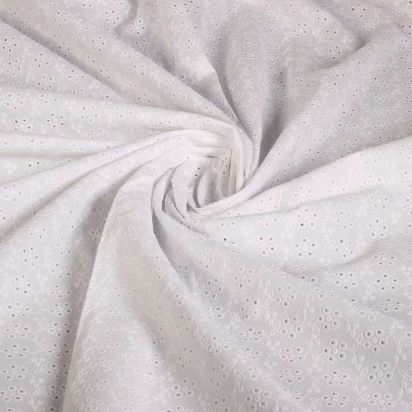 Swiss Broderie diamond wit
