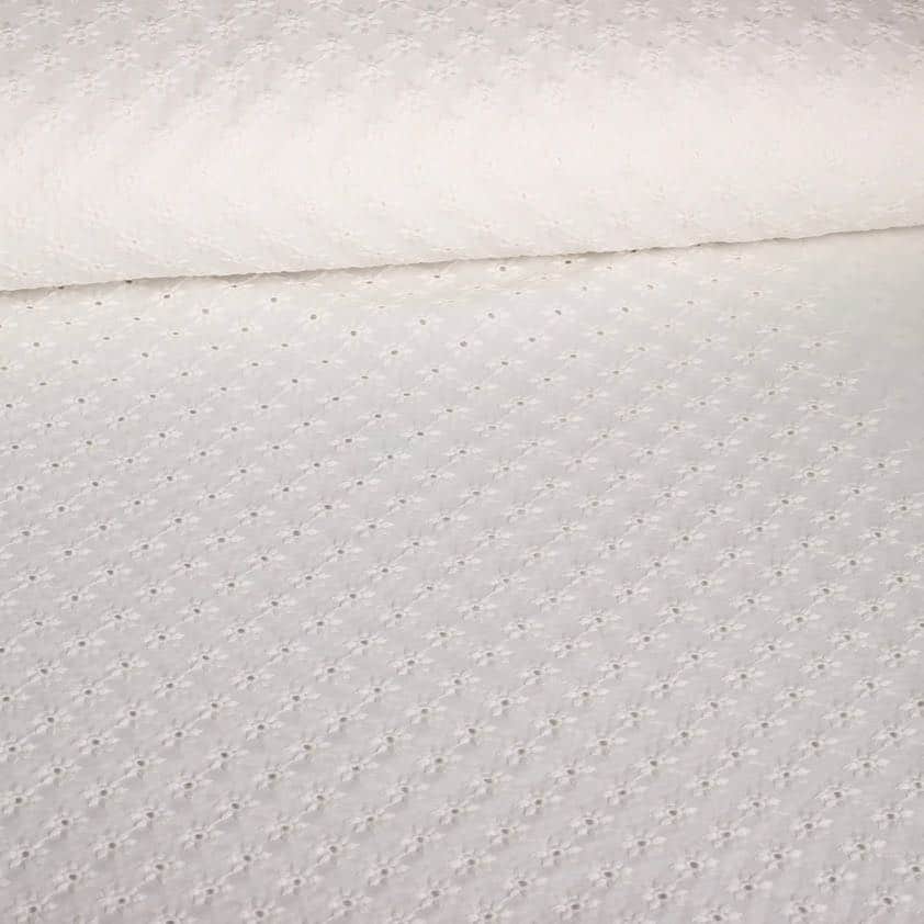 Broderie stof off white/ecru