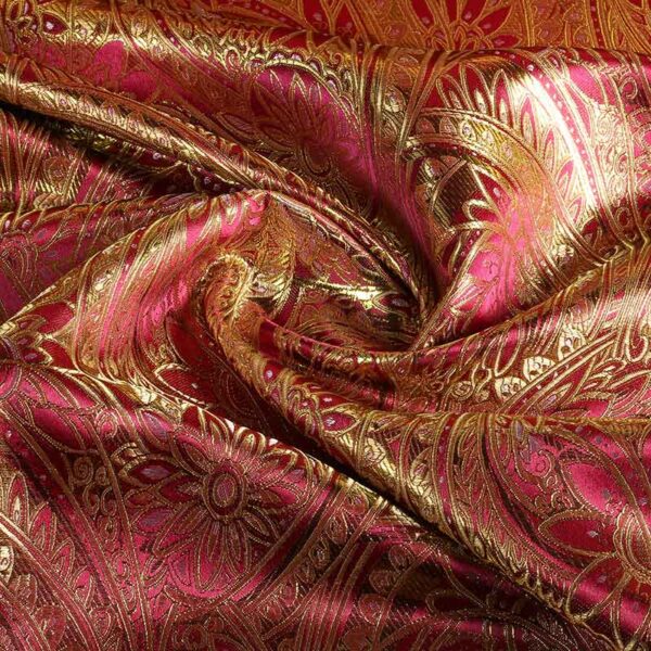 Jacquard stof rood met goud lurex