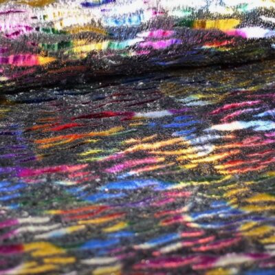 Imitatiebont zwart multicolor foil streep