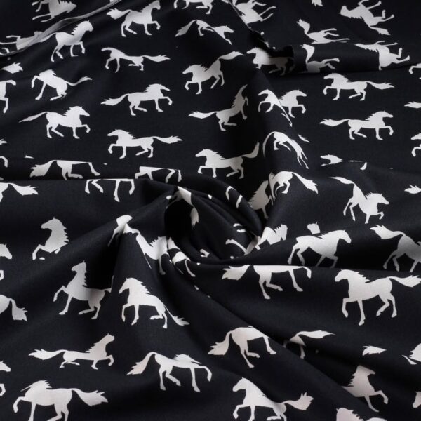 Poplin stof paarden zwart wit